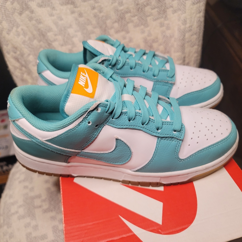 2022 Nike Wmns Dunk Low 'Teal Zeal' Size 8.5w